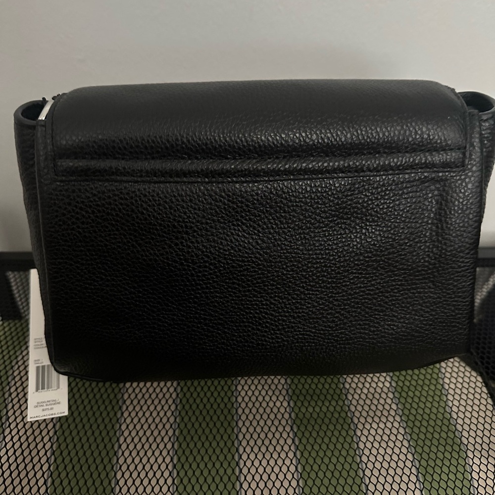 Marc Jacobs Black Leather Bag with Silver Detail - Picture 6 of 7